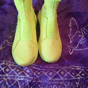 Puma Neon Yellow High-Tops